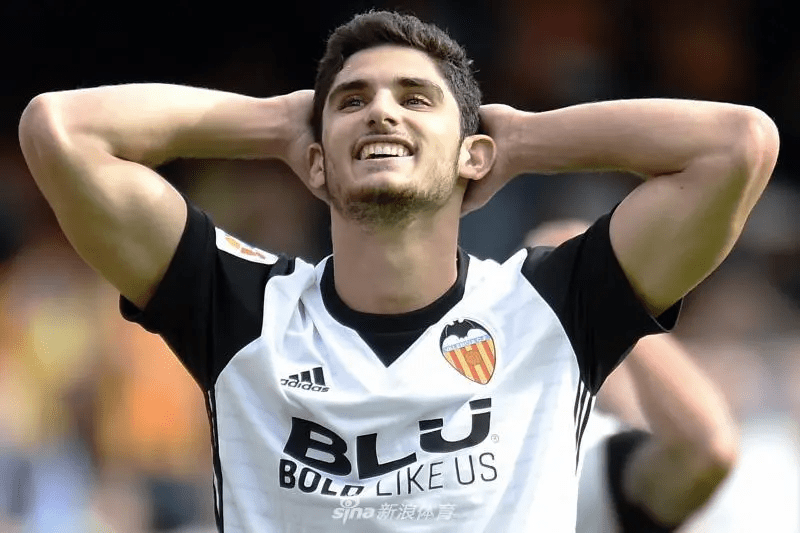 包含赛前欧篮联传出新动向，瓦伦西亚复出首秀，管理层表态——引发热议，球探报告显示潜力的词条星空体育注册登录入口